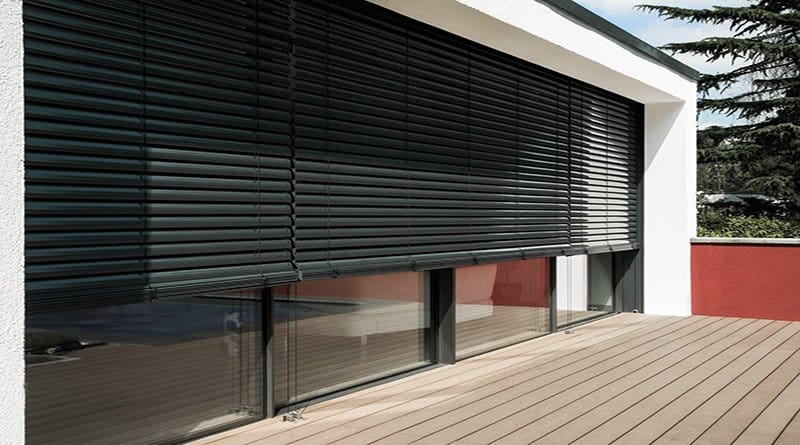 bso-couleur-fonce-brise-soleil-noir.jpg